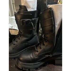 DKNY  Goth  Goddess Magnetic Closer Lug Sole Combat & Lace-up Boots Size 5.5 US.